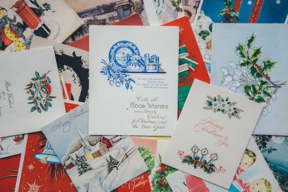 découvrez notre collection de cartes de vœux uniques, parfaites pour toutes les occasions. que ce soit pour un anniversaire, un mariage ou une simple pensée, nos cartes personnalisées apporteront le sourire à vos proches. faites passer vos messages avec style grâce à nos designs créatifs et touchants.